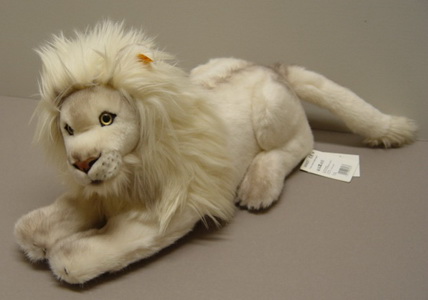 Steiff 065637 Timba Lion Plush Animal Toy White