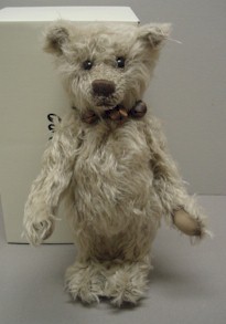 EAN 664274: Steiff mohair Bojangles Teddy bear, smoked caramel